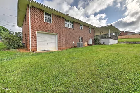 Exterior - 127 Forrest Road Fall Branch Tn 37656, Fall Branch, TN 37656 photo 11 of 16