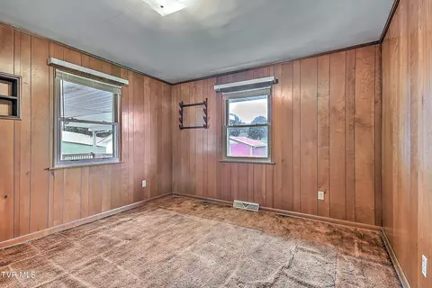 Bedroom - 127 Forrest Road Fall Branch Tn 37656, Fall Branch, TN 37656 photo 7 of 9