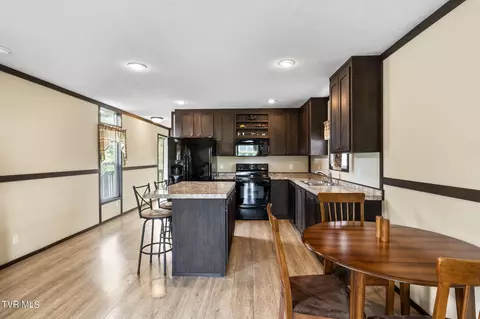 Kitchen - 50 Strolling Lane Chuckey Tn 37641, Chuckey, TN 37641 photo 2 of 2