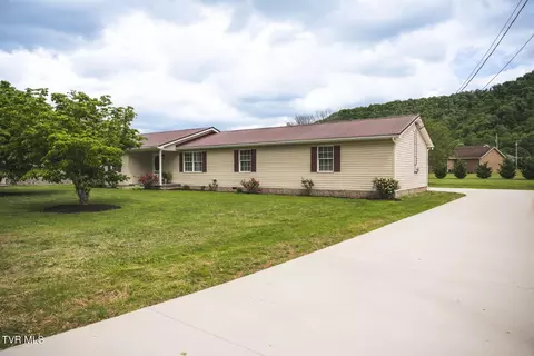 1466 Broad Street Elizabethton Tn 37643, Elizabethton, TN 37643