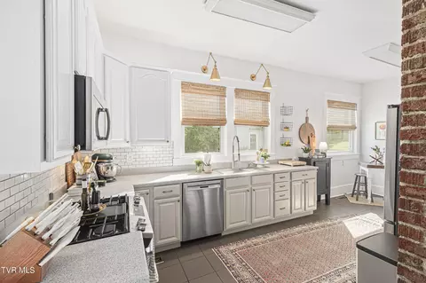 417 N Elm Avenue Erwin Tn 37650, Erwin, TN 37650 photo 10