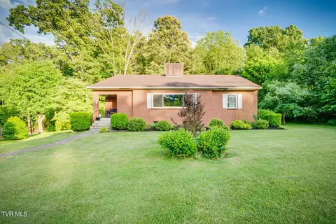 300 Forest Hills Drive Kingsport Tn 37663, Kingsport, TN 37663
