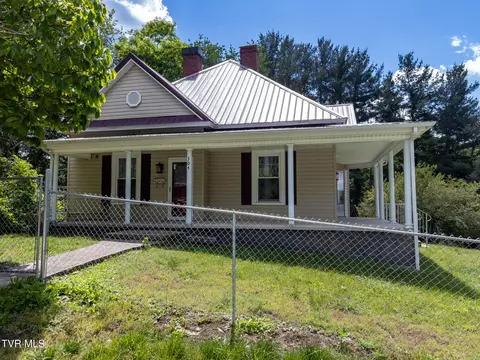 304 Chestnut Street Appalachia Va 24216, Appalachia, VA 24216
