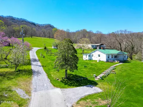 136 Vern Shell Road Roan Mountain Tn 37687, Roan Mountain, TN 37687