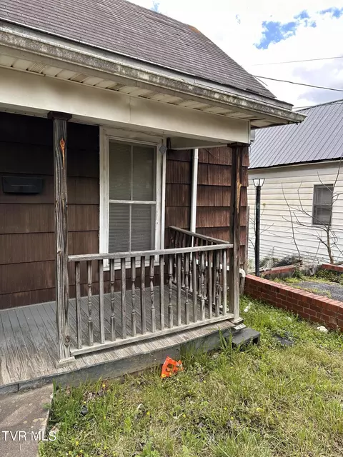 512 E Fairview Avenue Johnson City Tn 37601, Johnson City, TN 37601 photo 3