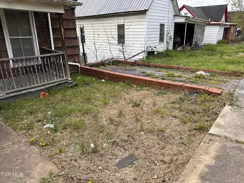512 E Fairview Avenue Johnson City Tn 37601, Johnson City, TN 37601 photo 4
