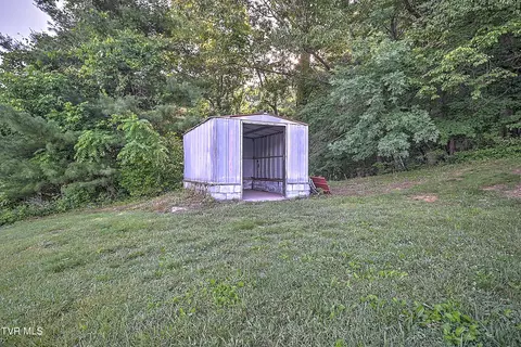 Exterior - 2127 Highway 93 Fall Branch Tn 37656, Fall Branch, TN 37656 photo 5 of 9