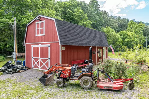 370 Cooter Lane Bulls Gap Tn 37711, Bulls Gap, TN 37711