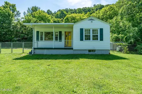 160 Wilson Avenue Elizabethton Tn 37643, Elizabethton, TN 37643