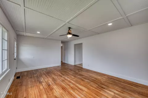 208 Gregory Avenue Greeneville Tn 37745, Greeneville, TN 37745 photo 5