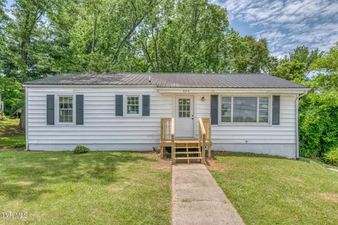 208 Gregory Avenue Greeneville Tn 37745, Greeneville, TN 37745