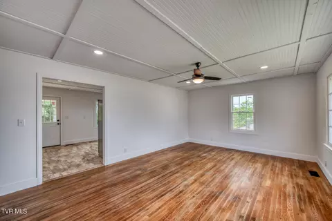 208 Gregory Avenue Greeneville Tn 37745, Greeneville, TN 37745 photo 4