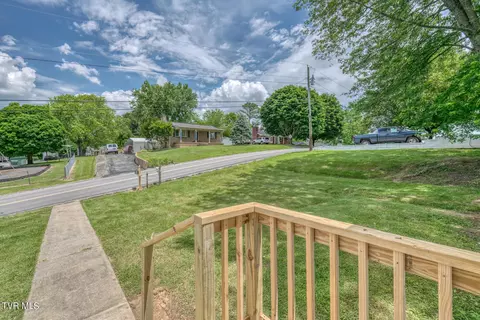 208 Gregory Avenue Greeneville Tn 37745, Greeneville, TN 37745 photo 3