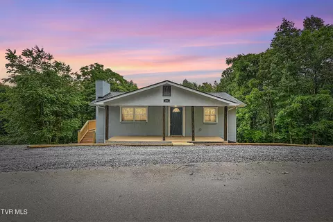 302 Weaver Hill Road Johnson City Tn 37601, Johnson City, TN 37601
