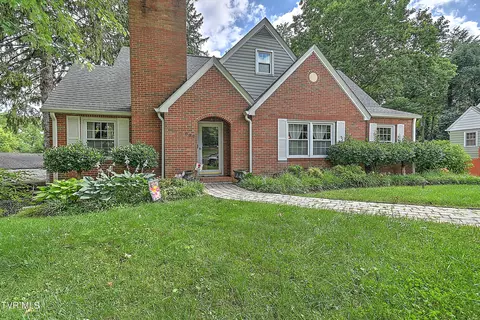 802 University Parkway Johnson City Tn 37604, Johnson City, TN 37604
