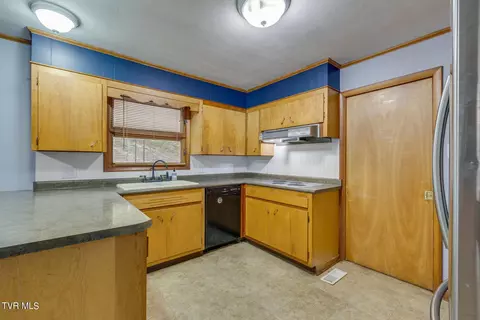 910 Laurel Avenue Erwin Tn 37650, Erwin, TN 37650 photo 10