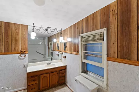 335 Biddle St Greeneville Tn 37745, Greeneville, TN 37745 photo 21