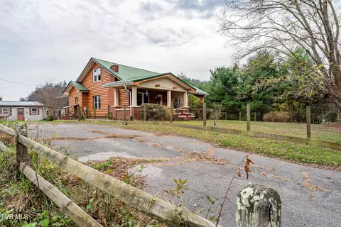 136 Church Street Butler Tn 37640, Butler, TN 37640