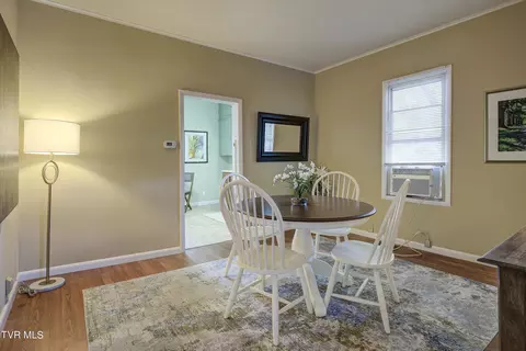 Dining - 104 E Holston Avenue Johnson City Tn 37601, Johnson City, TN 37601 photo 1 of 4