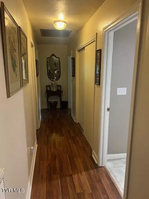 Entry Way - 638 New Avenue Erwin Tn 37650, Erwin, TN 37650 photo 1 of 1