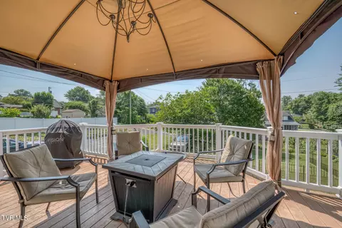 Exterior - 722 Arlington Avenue Bristol Va 24201, Bristol, VA 24201 photo 9 of 14