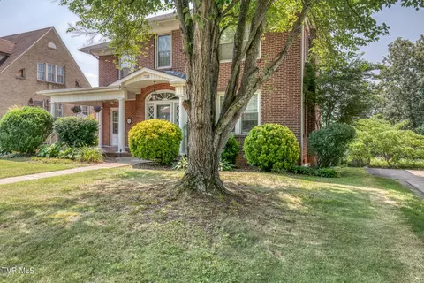 Exterior - 722 Arlington Avenue Bristol Va 24201, Bristol, VA 24201 photo 2 of 14