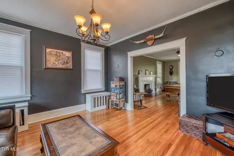 Living - 722 Arlington Avenue Bristol Va 24201, Bristol, VA 24201 photo 2 of 6