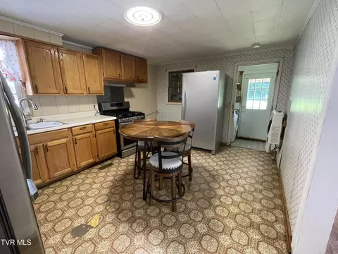 Kitchen - 550 Adkins Road Erwin Tn 37650, Erwin, TN 37650 photo 1 of 3