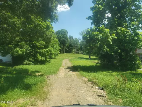 1905 Cherokee Road Johnson City Tn 37601, Johnson City, TN 37601