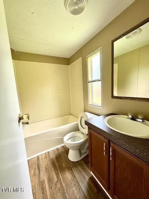 Bath - 131 Williamson Road Chuckey Tn 37641, Chuckey, TN 37641 photo 1 of 2