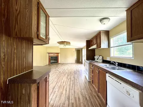 Kitchen - 131 Williamson Road Chuckey Tn 37641, Chuckey, TN 37641 photo 1 of 1
