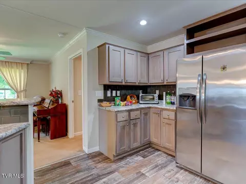 3751 Glendale Road Bybee Tn 37713, Bybee, TN 37713 photo 9