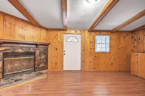 Living - 847 Sunbright Road Duffield Va 24244, Duffield, VA 24244 photo 1 of 1