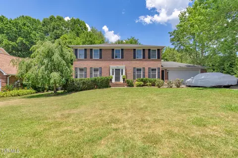 100 Stonehenge Drive Bristol Tn 37620, Bristol, TN 37620