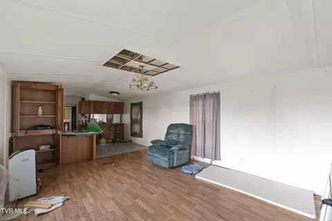 Living - 290 Fishpond Road Chuckey Tn 37641, Chuckey, TN 37641 photo 2 of 3