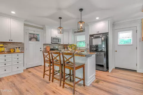 Kitchen - 1355 Rock Creek Road Erwin Tn 37650, Erwin, TN 37650 photo 2 of 8