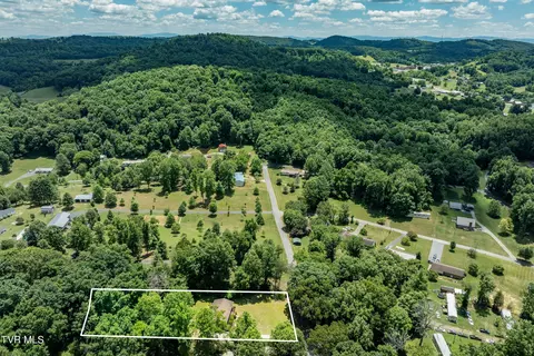 234 Forrest Road Fall Branch Tn 37656, Fall Branch, TN 37656 photo 2