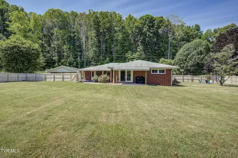 Exterior - 910 N Elm Avenue Erwin Tn 37650, Erwin, TN 37650 photo 10 of 15