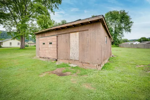 303 9th Street Erwin Tn 37650, Erwin, TN 37650 photo 25