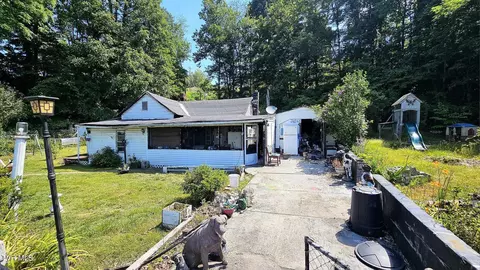 126 NE Tate Avenue Coeburn Va 24230, Coeburn, VA 24230