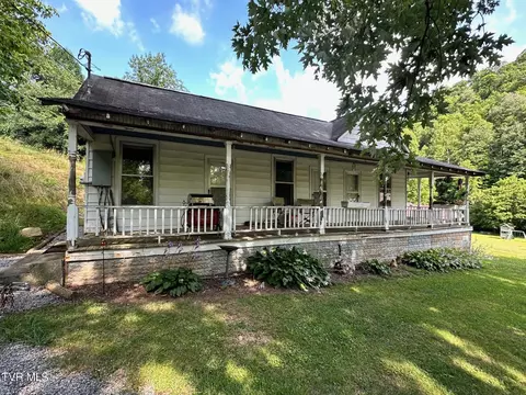 Exterior - 1458 Fairview Road Duffield Va 24244, Duffield, VA 24244 photo 2 of 28