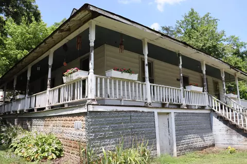 Exterior - 1458 Fairview Road Duffield Va 24244, Duffield, VA 24244 photo 3 of 28