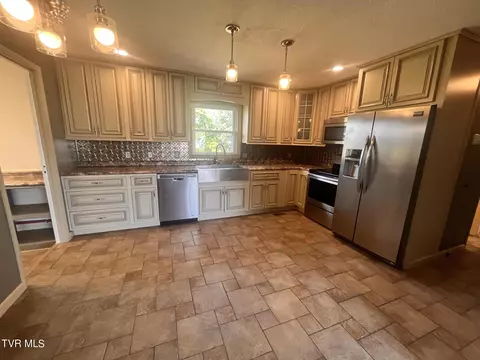Kitchen - 1444 Bailey Bridge Rd Limestone Tn 37681, Limestone, TN 37681 photo 1 of 2