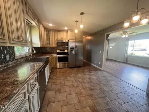 Kitchen - 1444 Bailey Bridge Rd Limestone Tn 37681, Limestone, TN 37681 photo 2 of 2