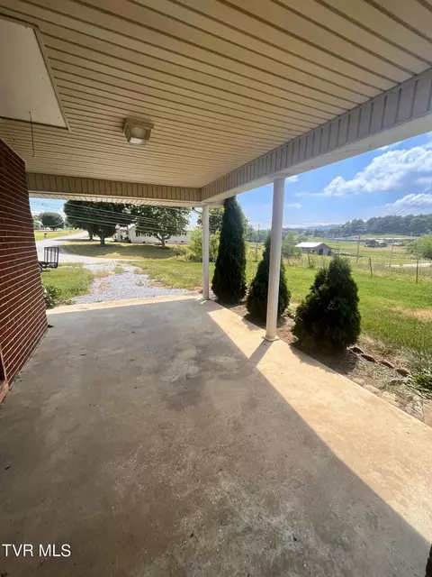 Exterior - 1444 Bailey Bridge Rd Limestone Tn 37681, Limestone, TN 37681 photo 5 of 5