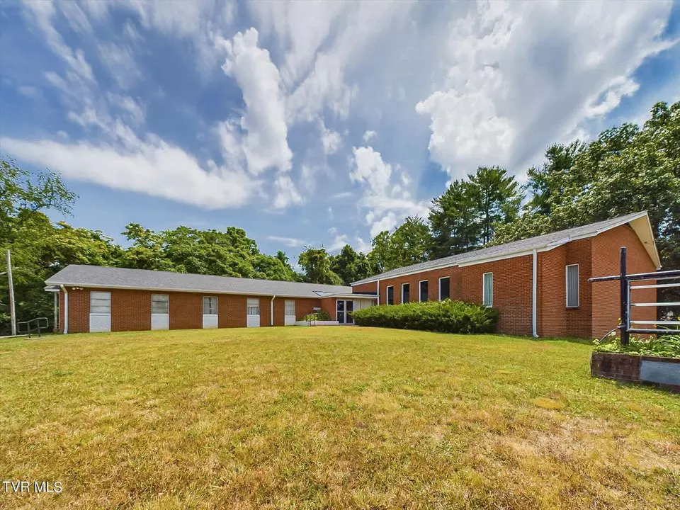 2304 Roseberry Lane Johnson City Tn 37604, Johnson City, TN 37604 52 Photos Movoto