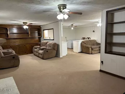 Living - 18451 Benhams Road Bristol Va 24202, Bristol, VA 24202 photo 8 of 8