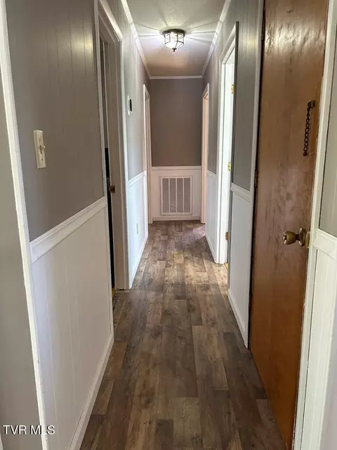 Entry Way - 18451 Benhams Road Bristol Va 24202, Bristol, VA 24202 photo 2 of 2