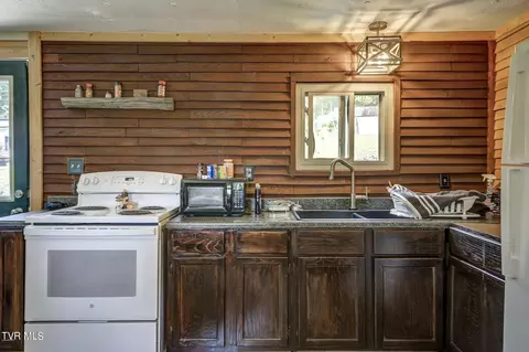 Kitchen - 206 Oak Street Erwin Tn 37650, Erwin, TN 37650 photo 1 of 1