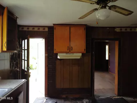 Entry Way - 14176 Countiss Road Abingdon Va 24210, Abingdon, VA 24210 photo 1 of 1